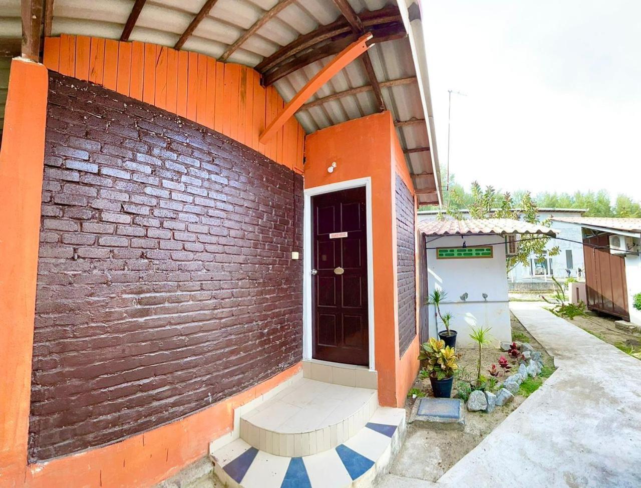 Dgeting Beach Resort Tumpat Luaran gambar
